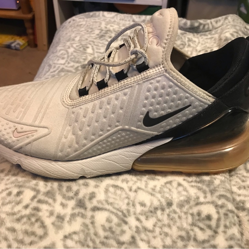 Womens Nike AirMax 270s